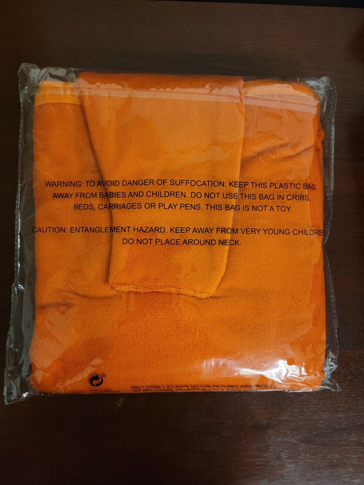 (New) Official Disney Pixar Turning Red Hooded Poncho with Meilin Lee Badge