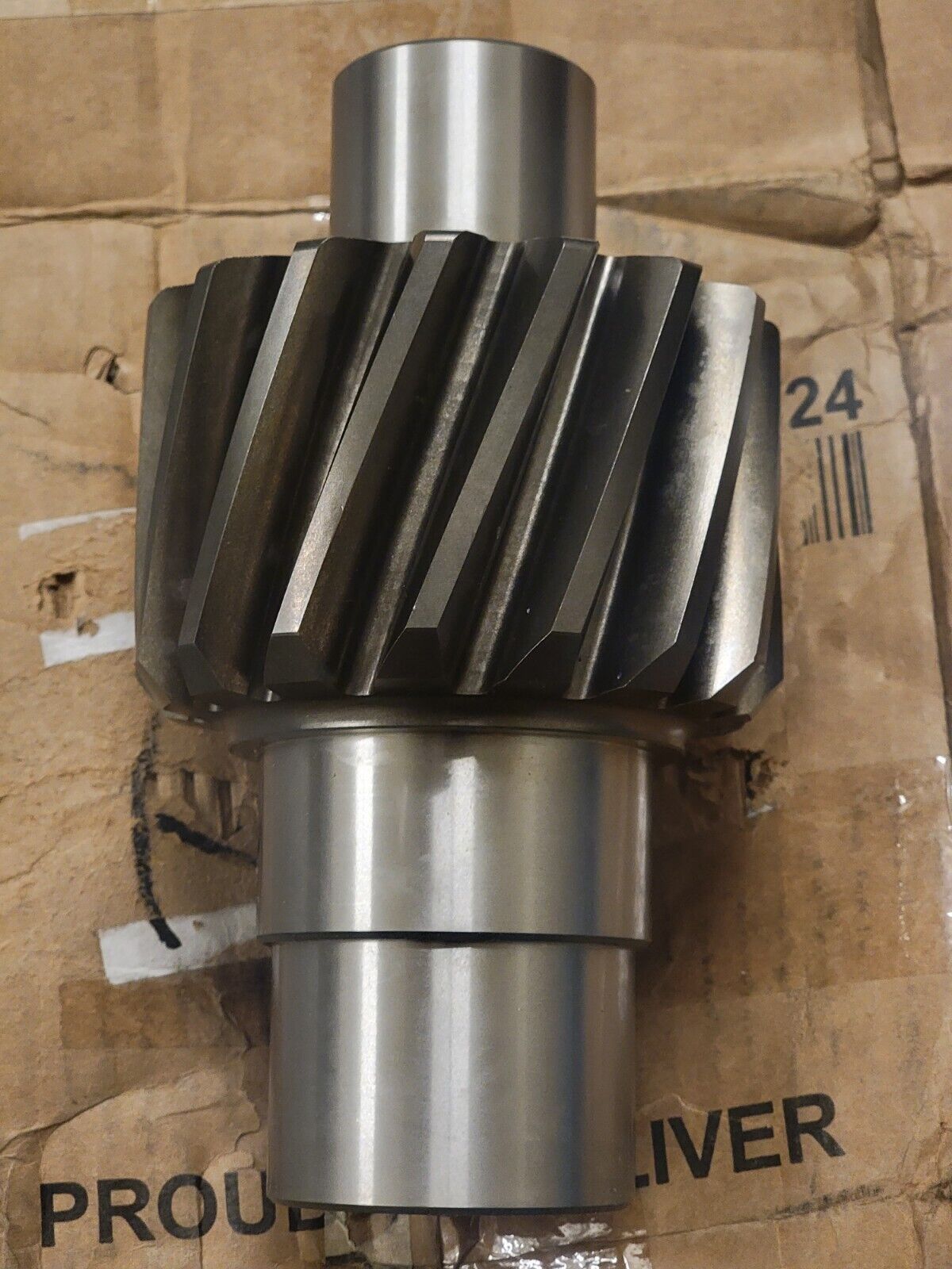 (New) HELICAL SHAFT 20898231 VOLVO / MACK, C150. 16T, 3.40 Ratio. (PAI 808147)