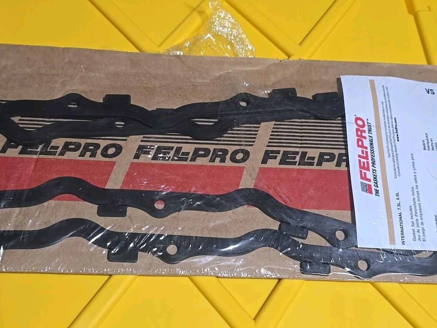 (Damaged Package) Engine Valve Cover Gasket Set Fel-Pro VS 50247 R