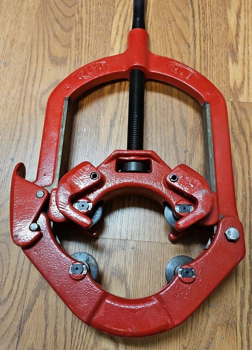 (New) Reed H-6 Hinged 4-Wheel Pipe Cutters Cast/Ductile Pipe 4-6 inch Capacity